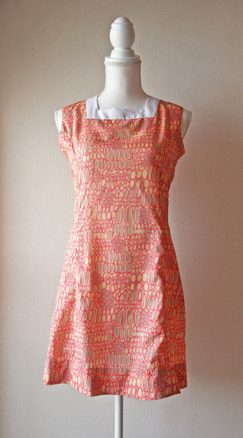 Very light sleeveless mini dress with pink novelty print 1